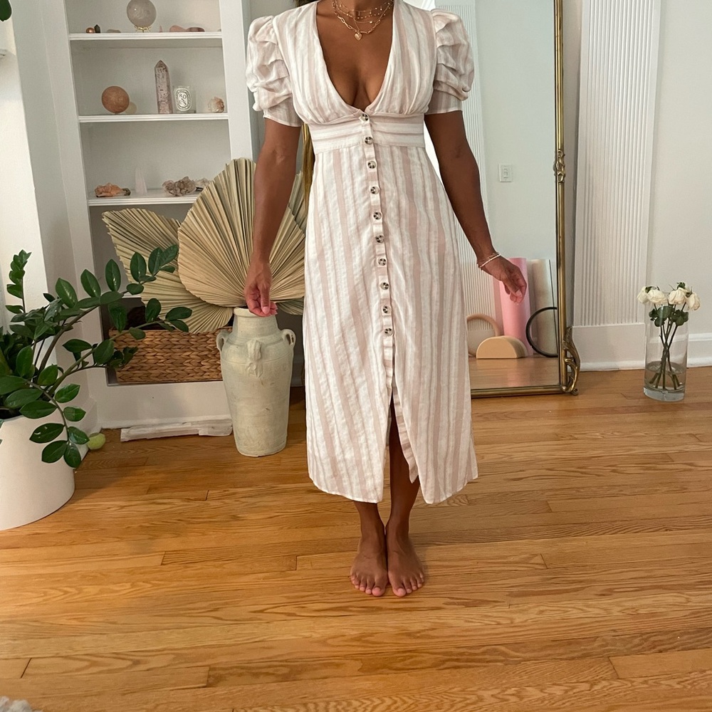 MAJORELLE white and cream dress size Xs